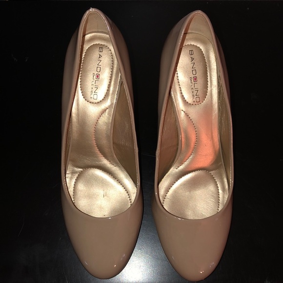 Bandolino Lantana Taupe Heels - Picture 3 of 8